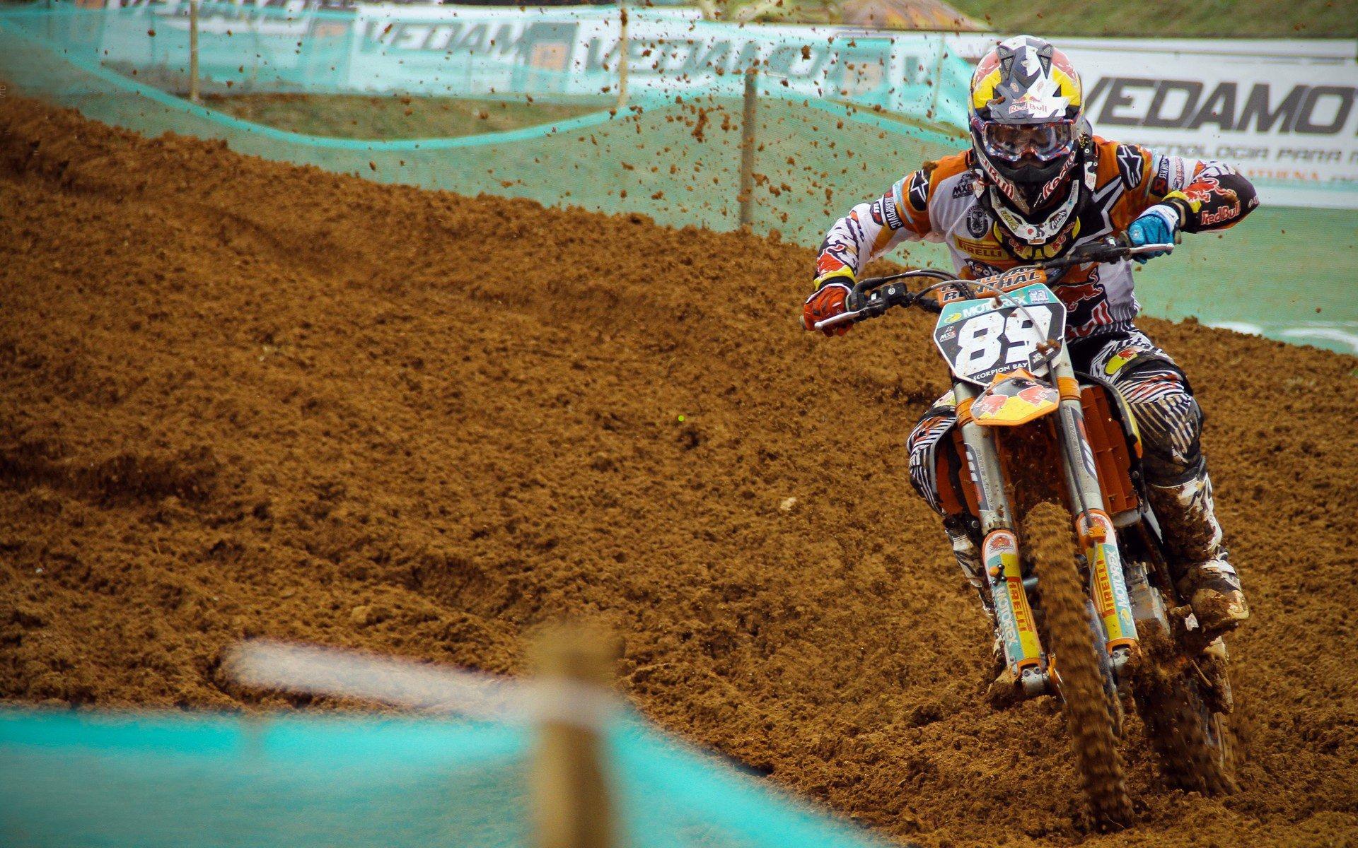 杰伦·布朗坦诚交易浪潮中彷徨时刻 麦迪前辈点拨铸就留守决心